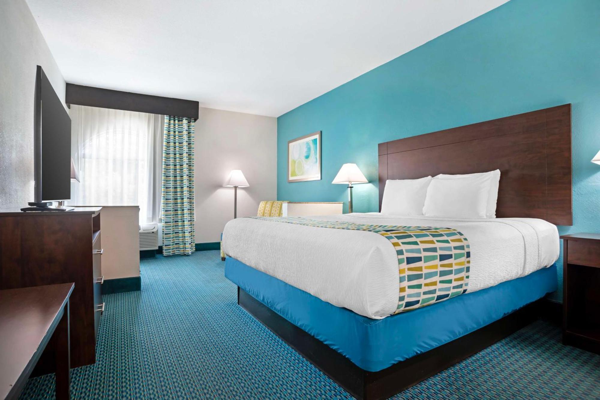 Best Western Plus Blue Angel Inn Ferry Pass Exterior photo