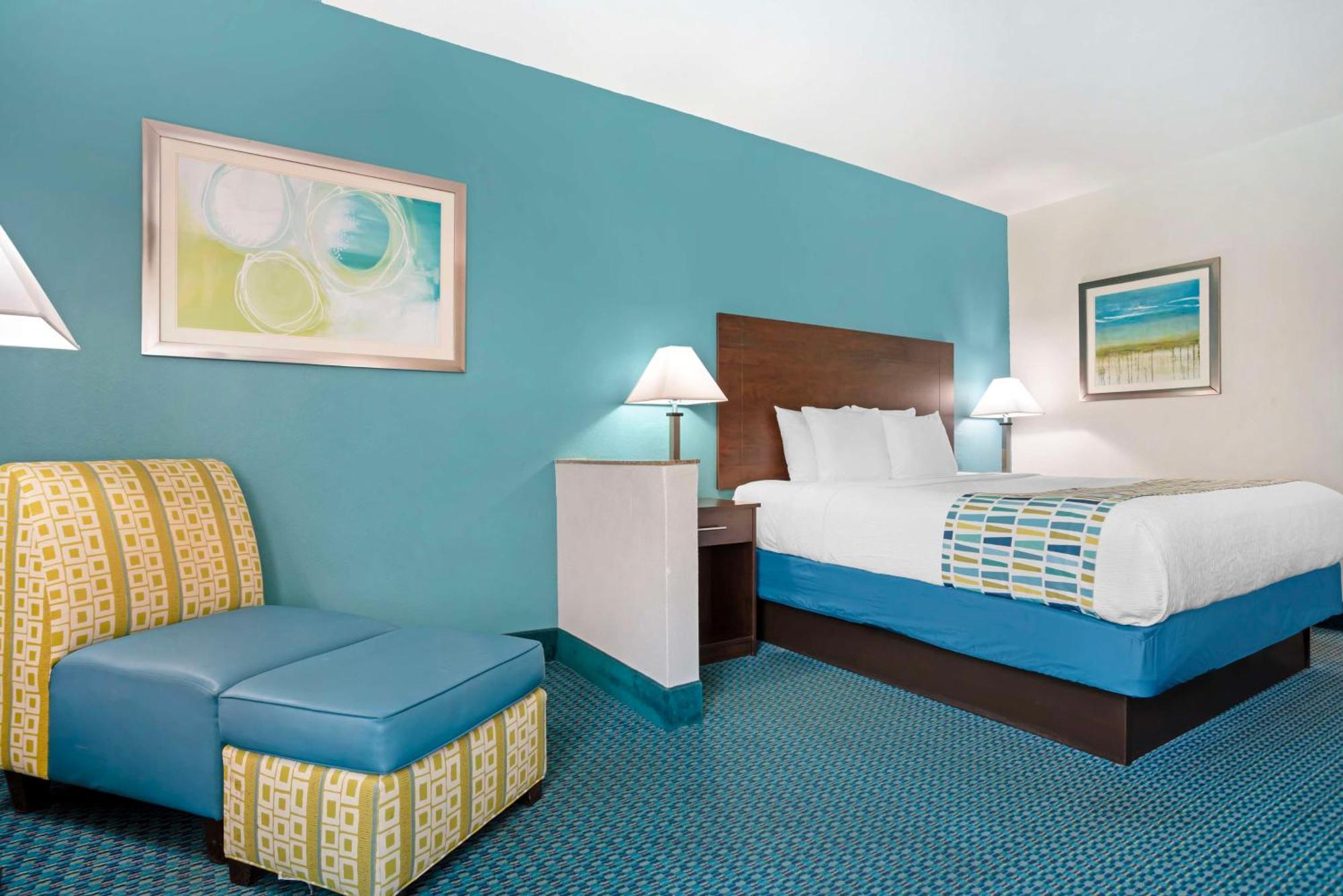 Best Western Plus Blue Angel Inn Ferry Pass Exterior photo