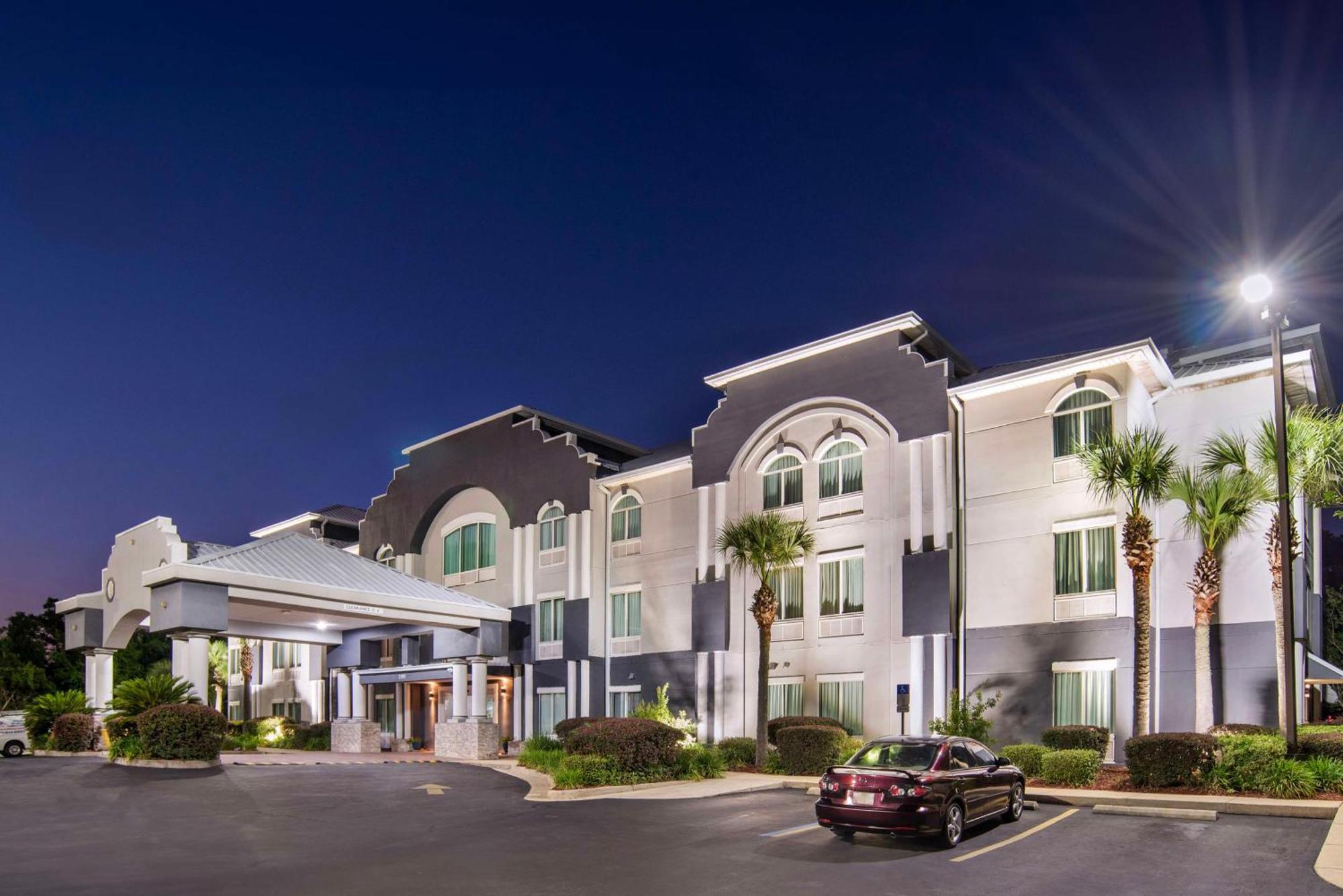 Best Western Plus Blue Angel Inn Ferry Pass Exterior photo